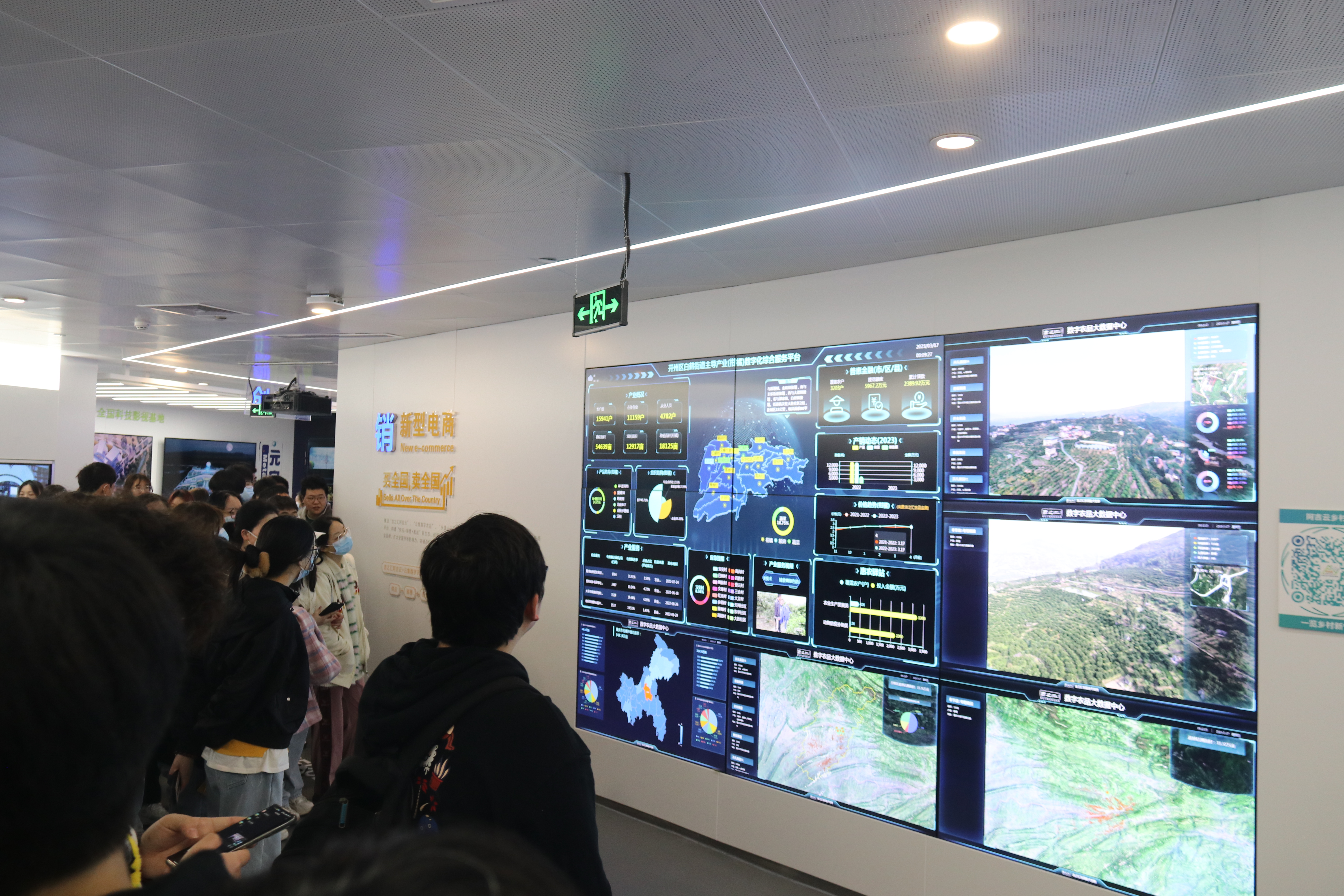 SoXb_1679306399756026903.jpg IMG_6278.jpg