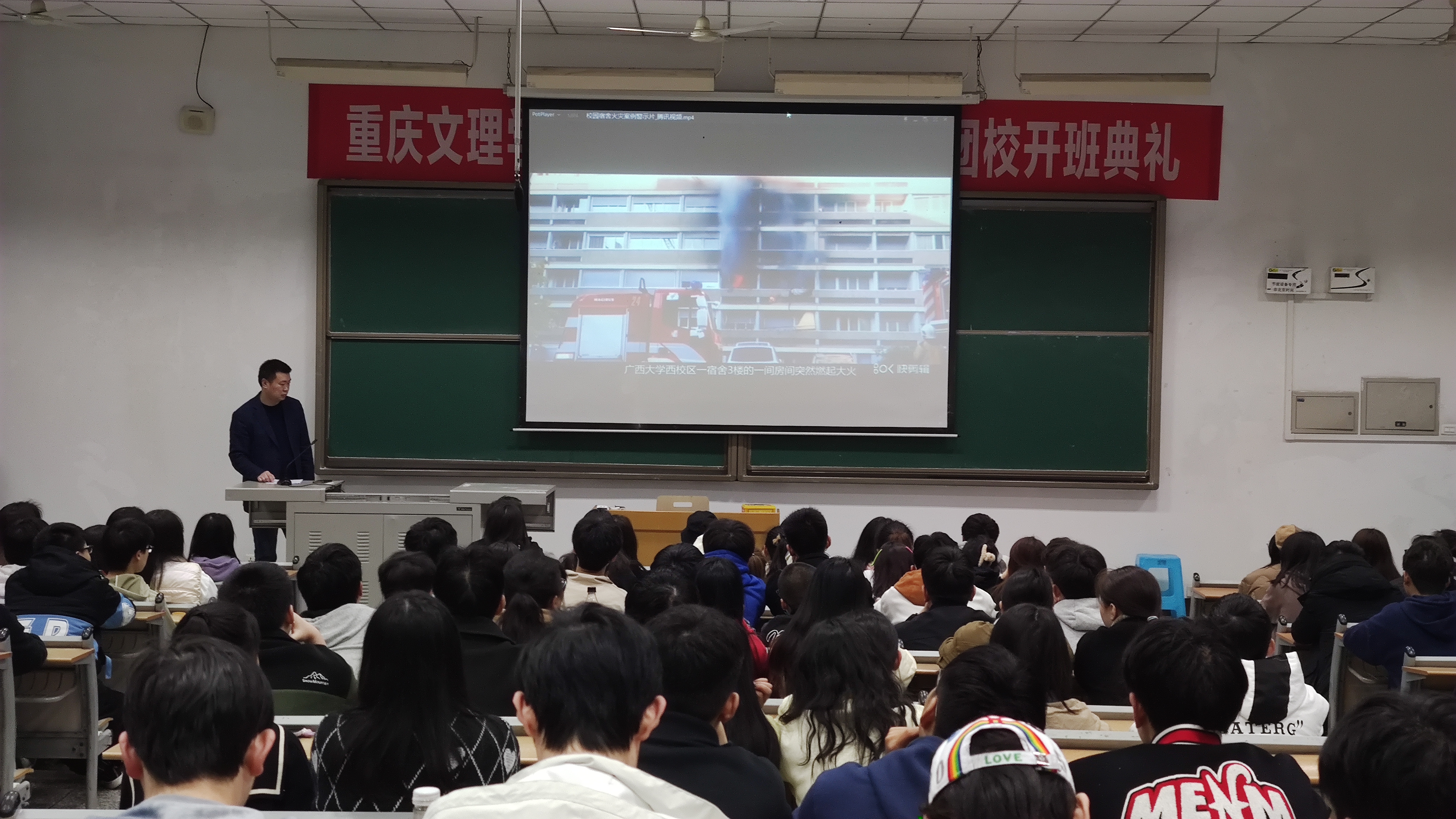 hcuS_1679989360534095868.jpg 2.jpg