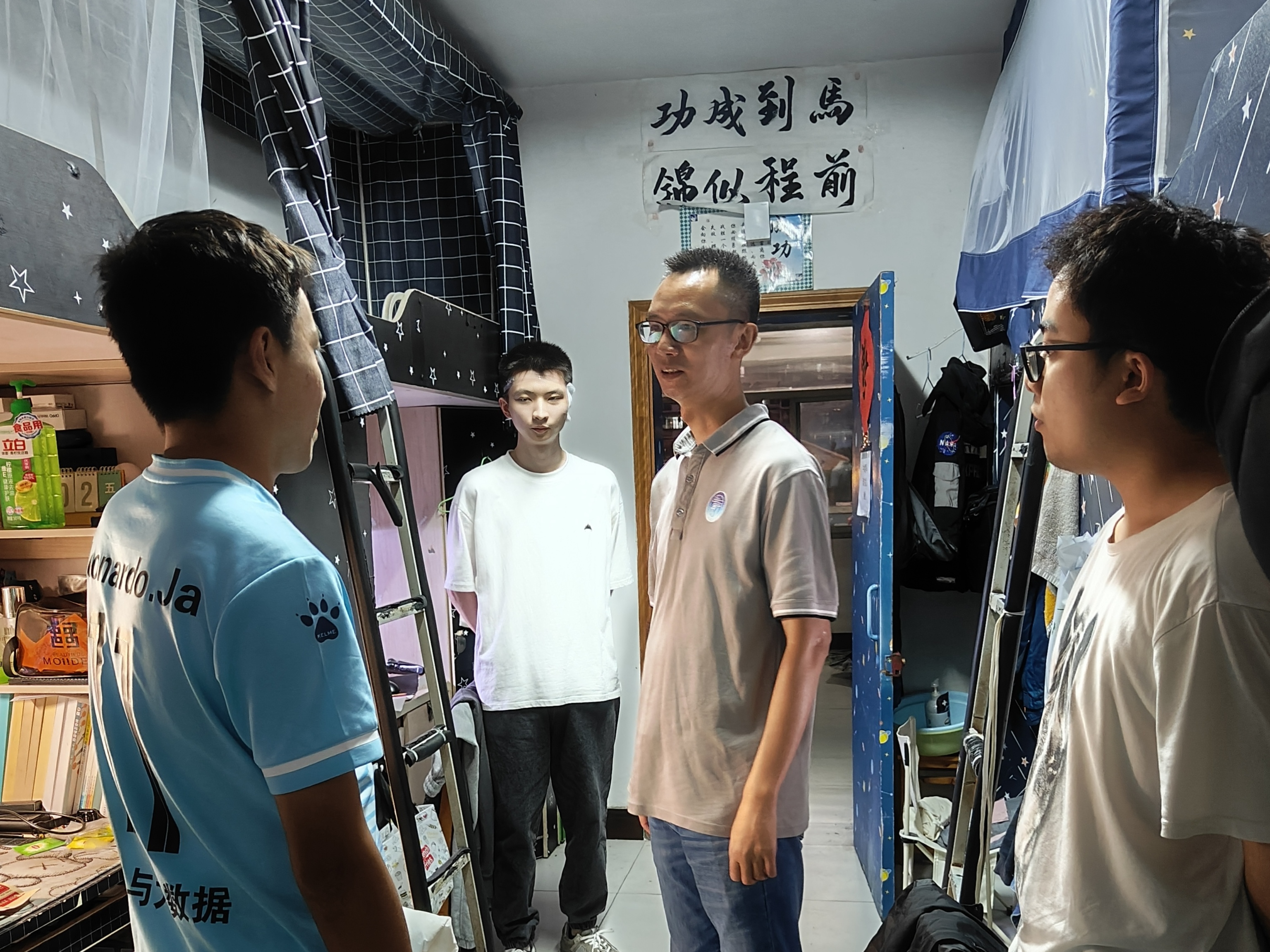 yMVU_1685962249420004072.jpg IMG_3652.jpg