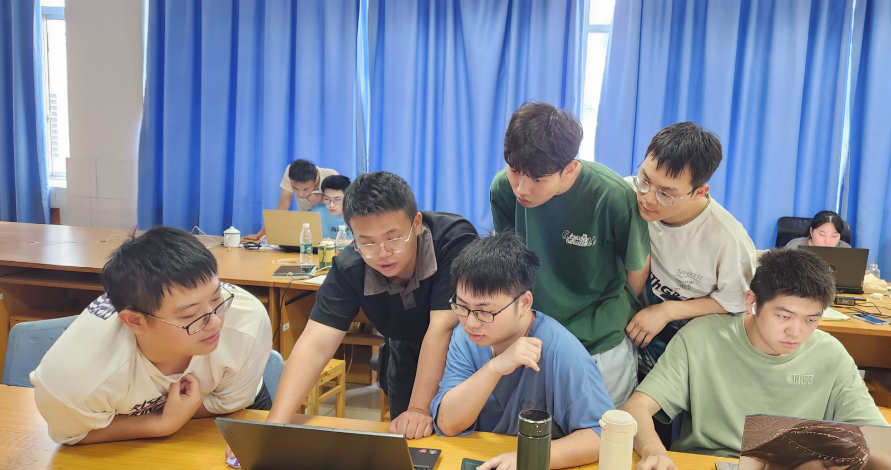 YDSq_1718678018899081382.jpg YDSq_1718678018899081382.jpg