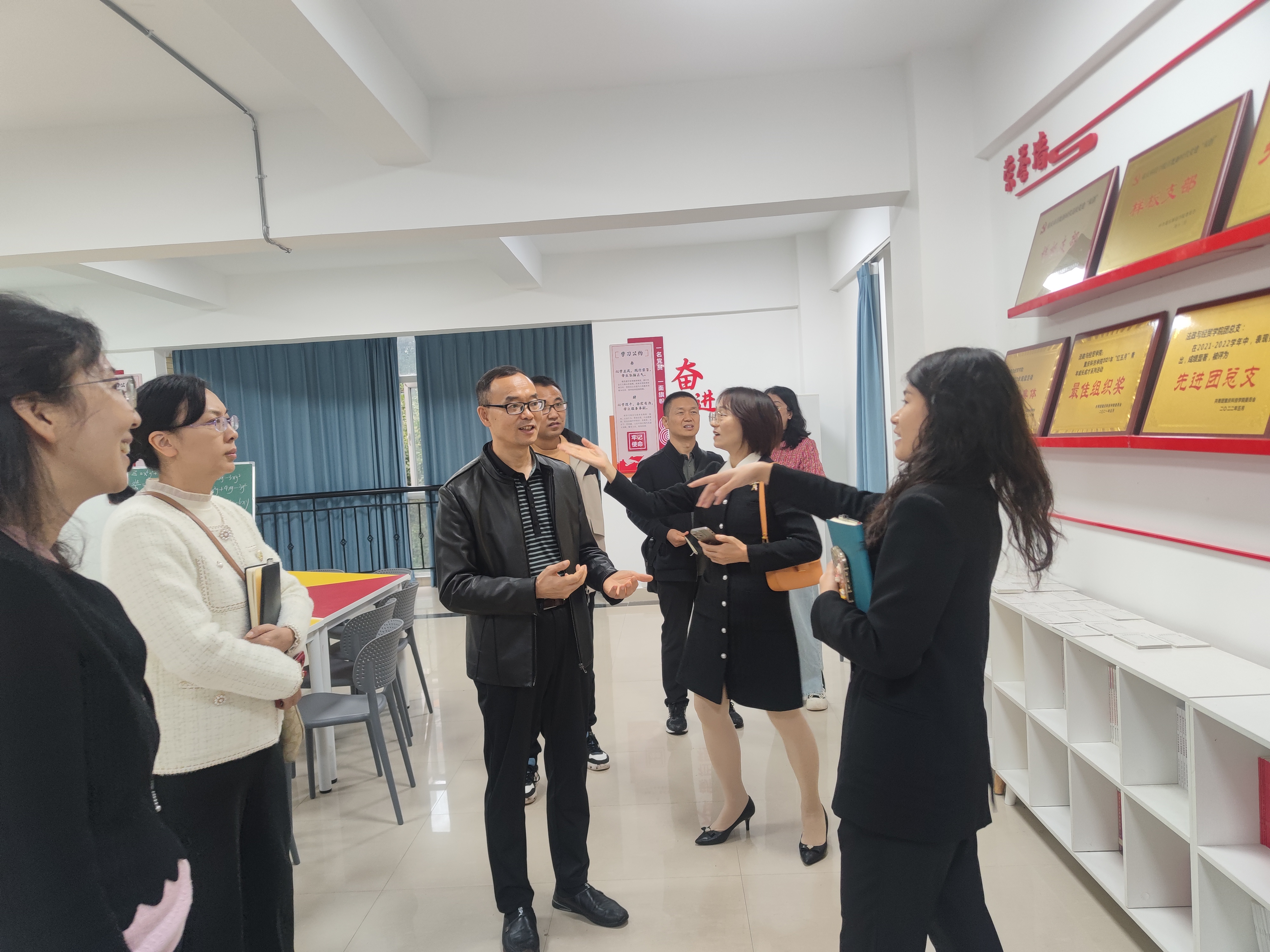 oeNh_1728703870799062961.jpg 2.jpg