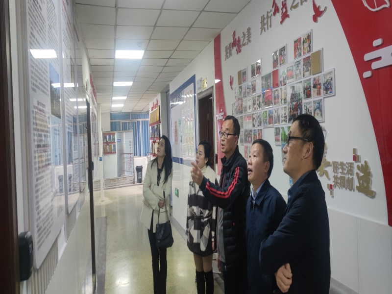 melY_1741830967476099124.jpg 2.jpg