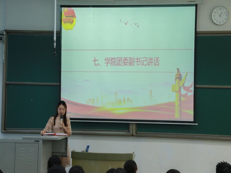 mSrZ_1749806897372014673.jpg 20250612bw必威西汉姆联第二次学生代表大会顺利举行05.jpg