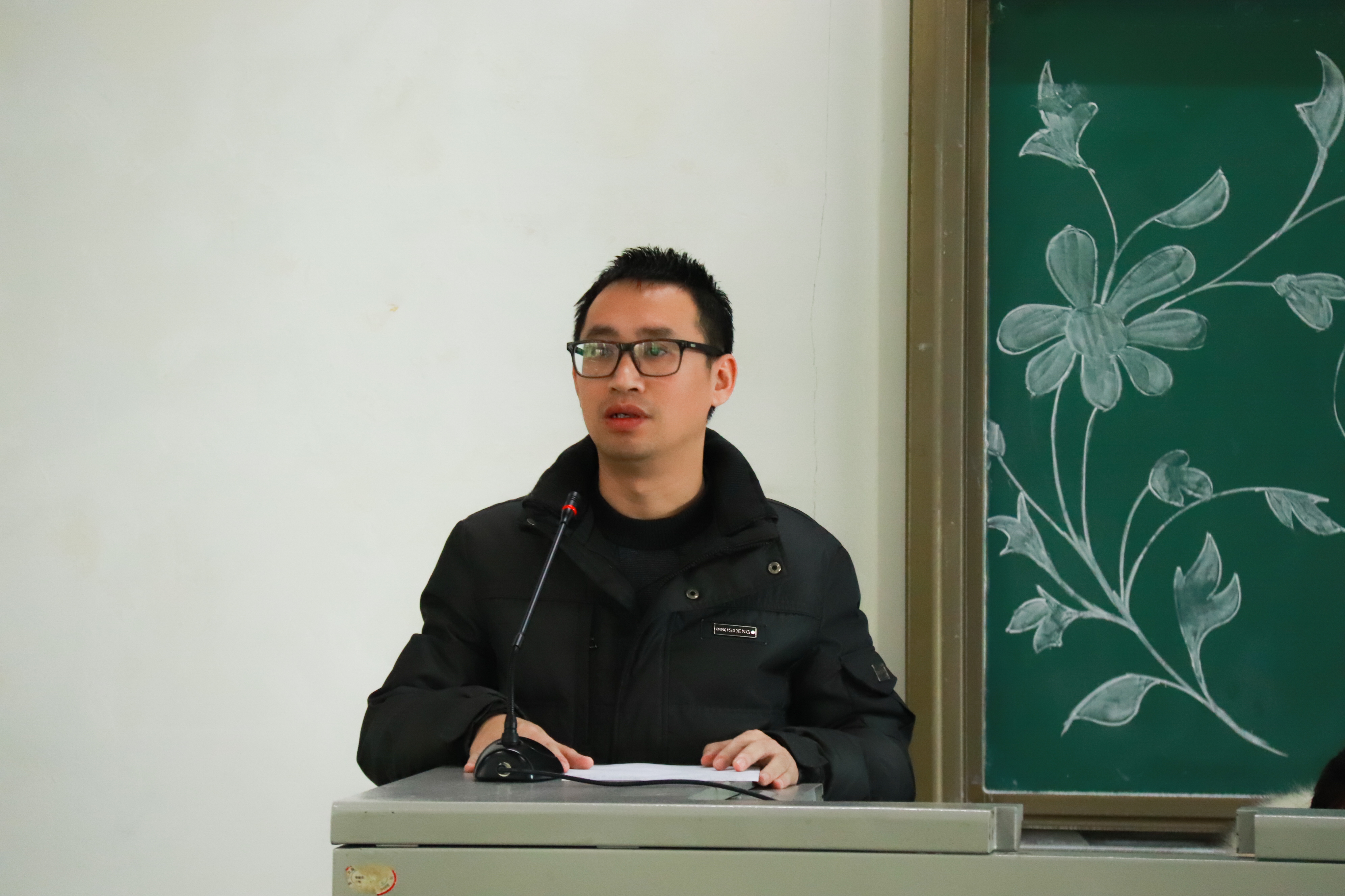 1577452633810002370.jpg bw必威西汉姆联团学组织工作总结大会暨表彰大会圆满举行12.jpg