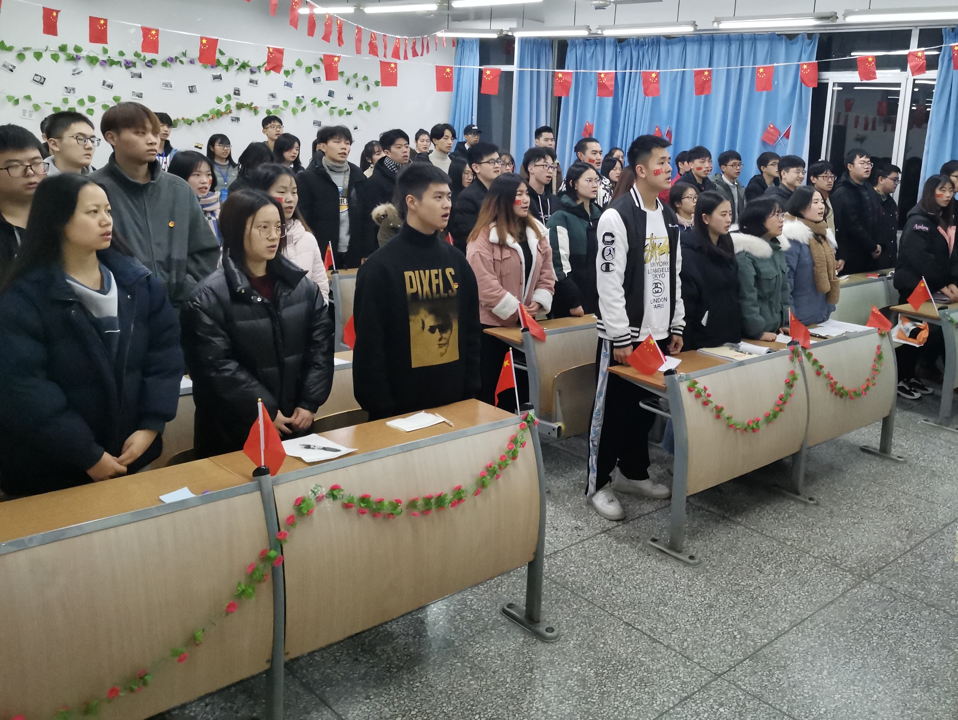 1577789278102096914.jpg bw必威西汉姆联顺利开展团支部“背靠背”满意度线下测评活动3.jpg